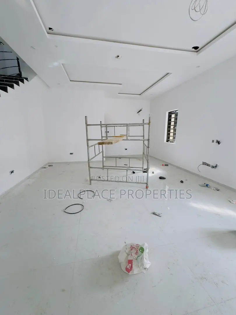4bdrm Duplex in Ogudu GRA for sale