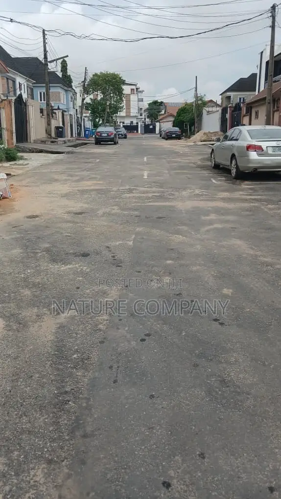 3bdrm Block of Flats in Magodo Isheri for rent