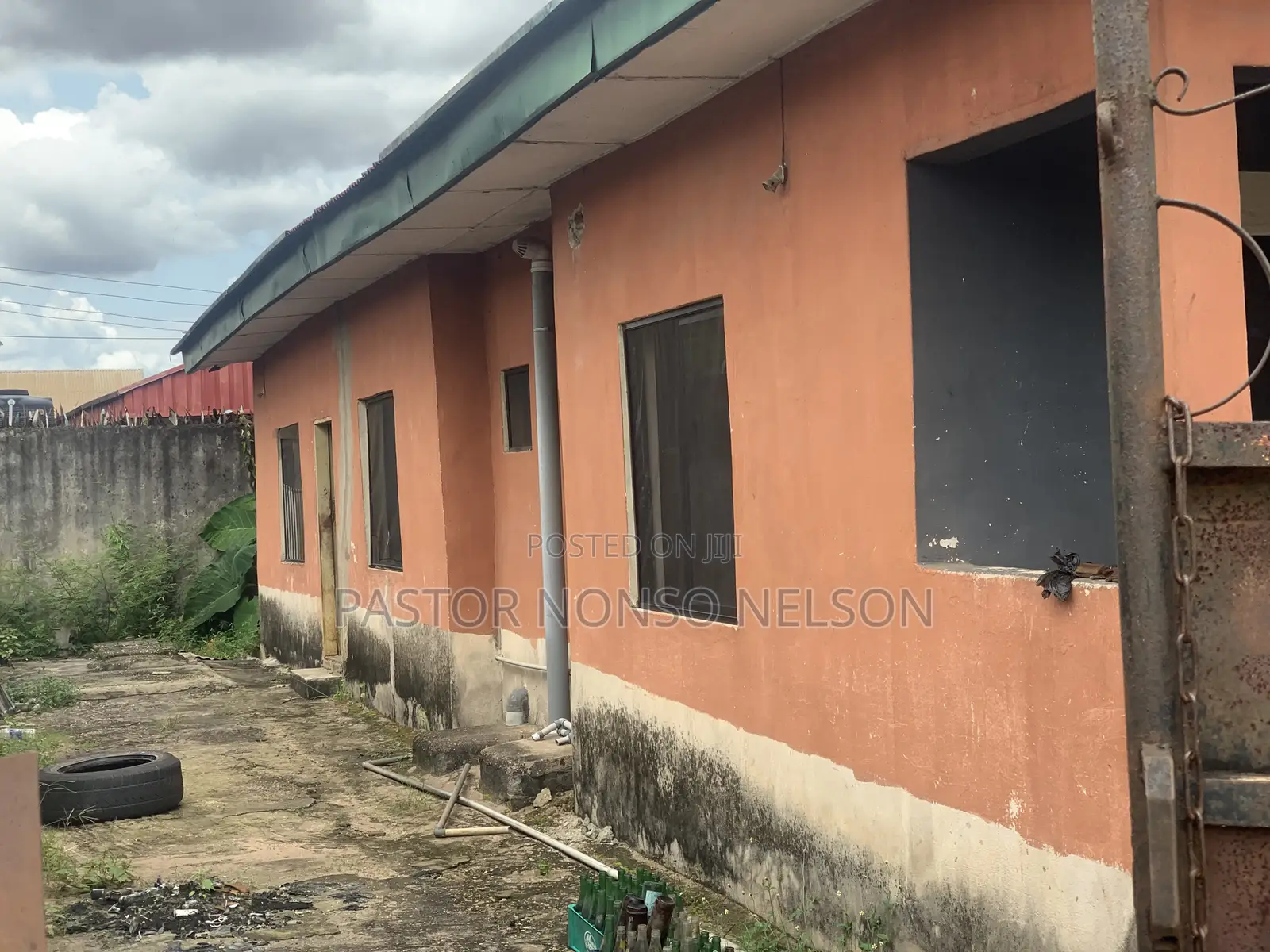 4bdrm Bungalow in World Bank Housing, Owerri for sale