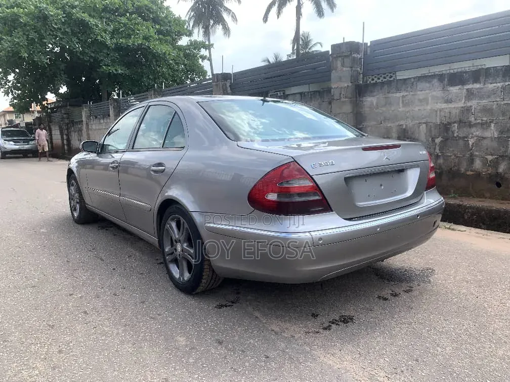 Mercedes-Benz E350 2005 Gray