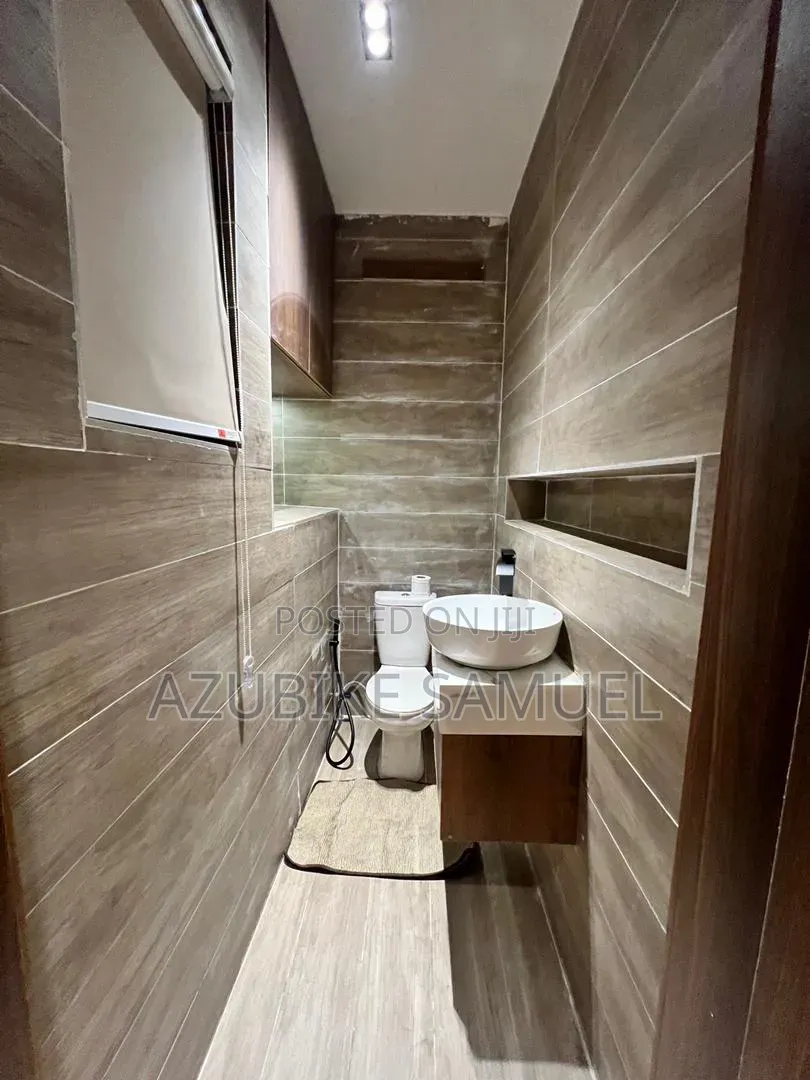 Furnished 2bdrm Block of Flats in Victory, Ahmadu Bello Way for rent