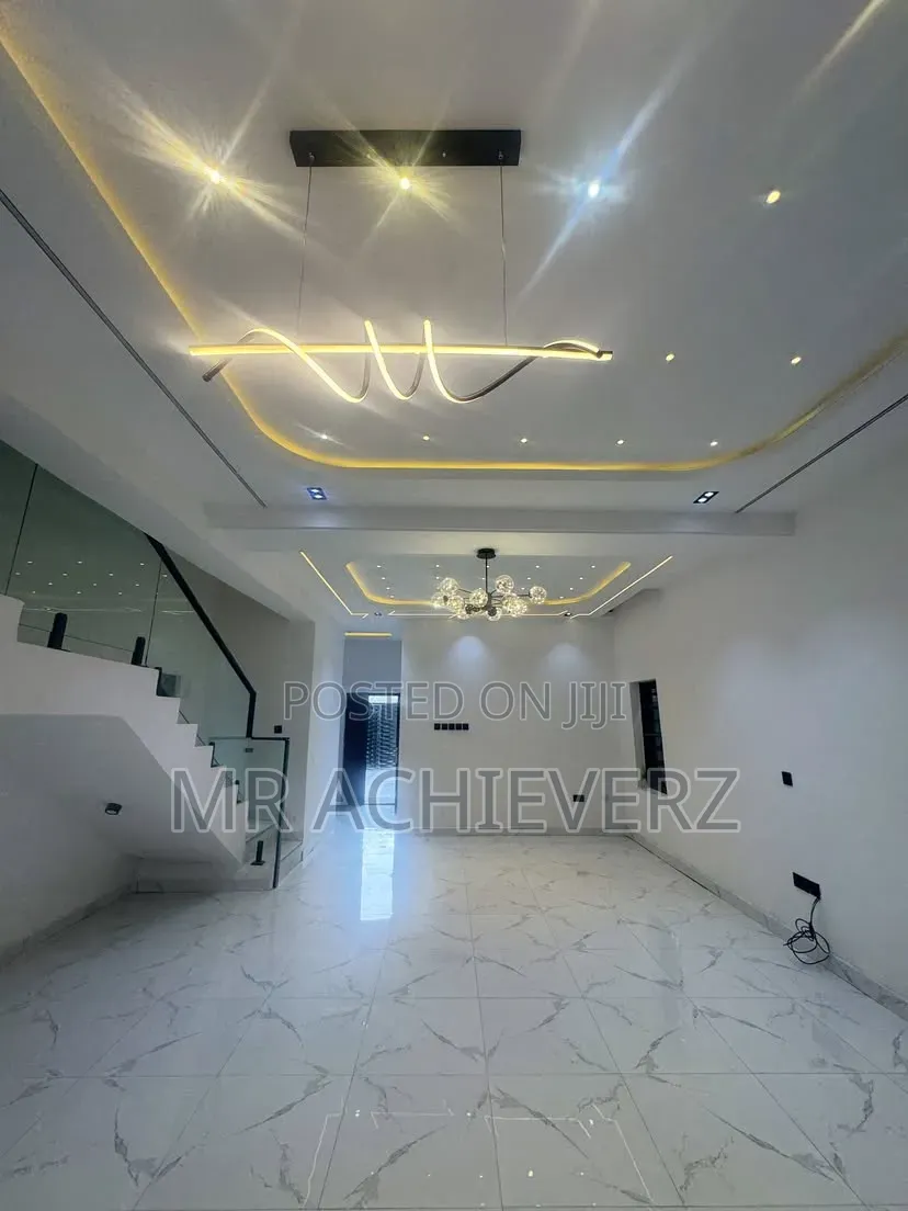 4bdrm Duplex in Rumuodumaya, Obio-Akpor for sale