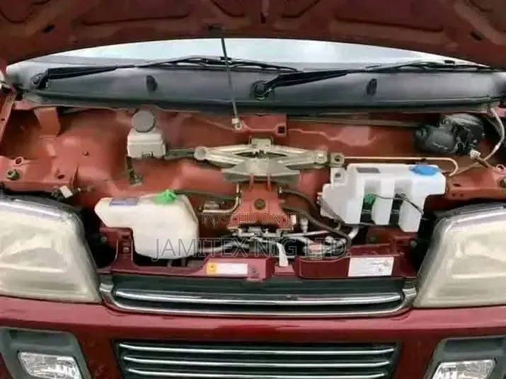 Suzuki Every 2005 Red
