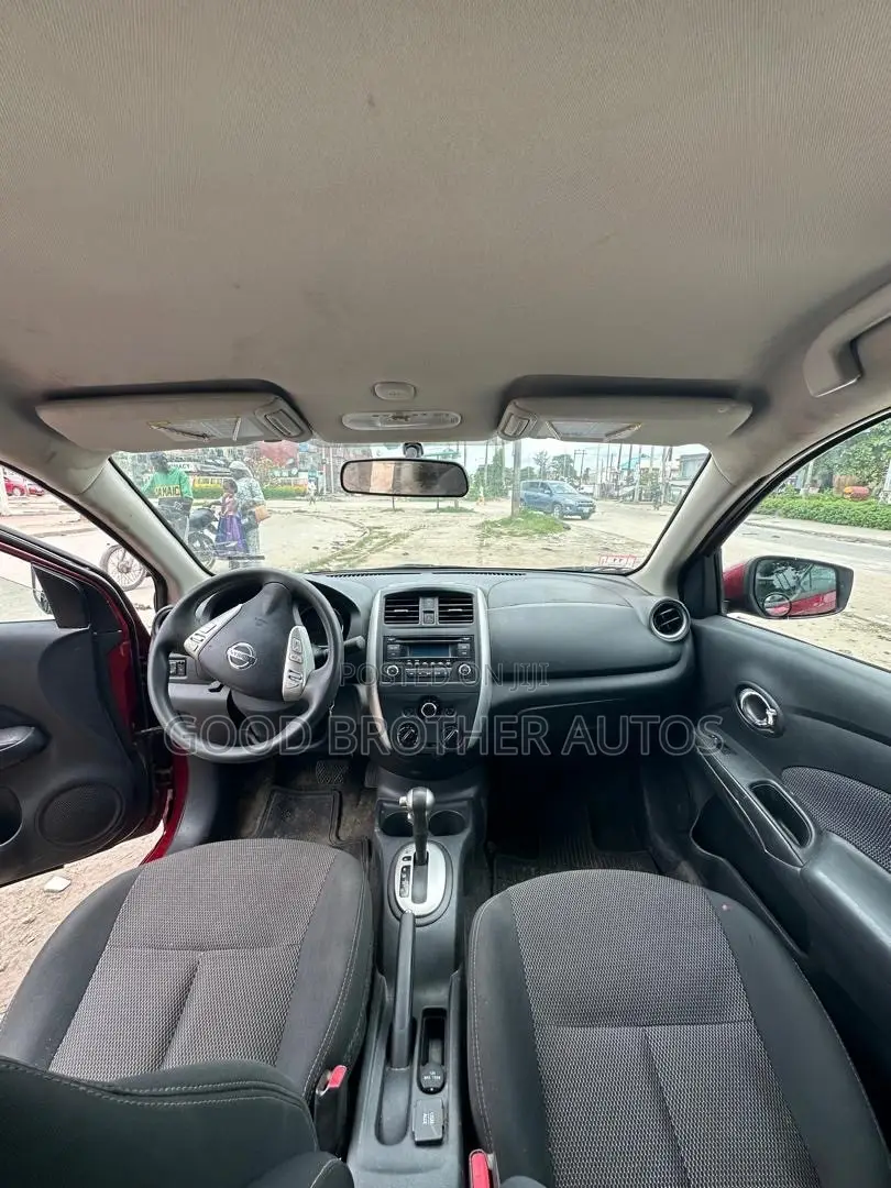 Nissan Versa 2014 Red