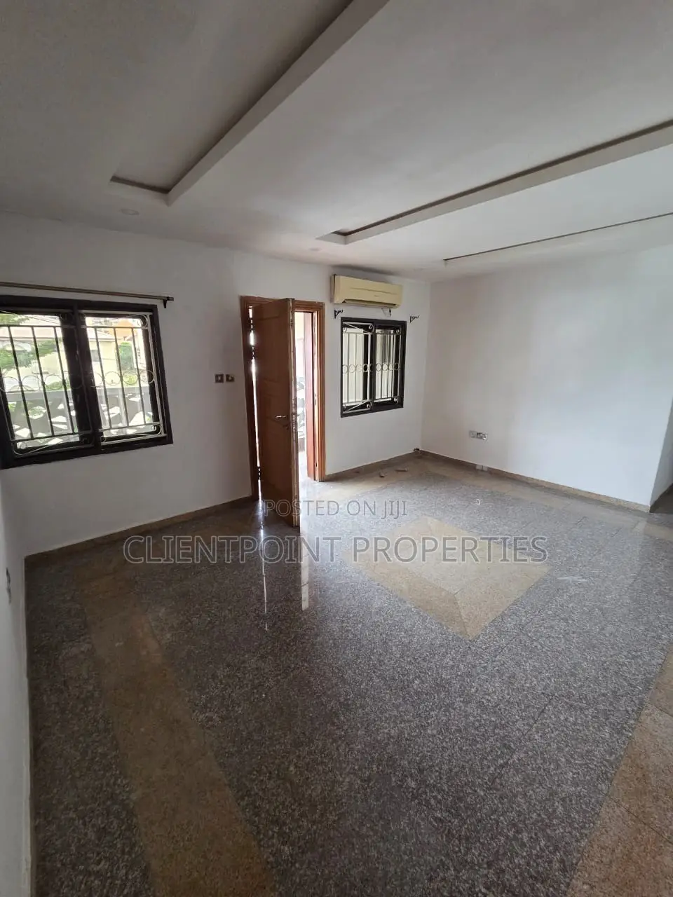5bdrm Apartment in Parkview Estate for rent