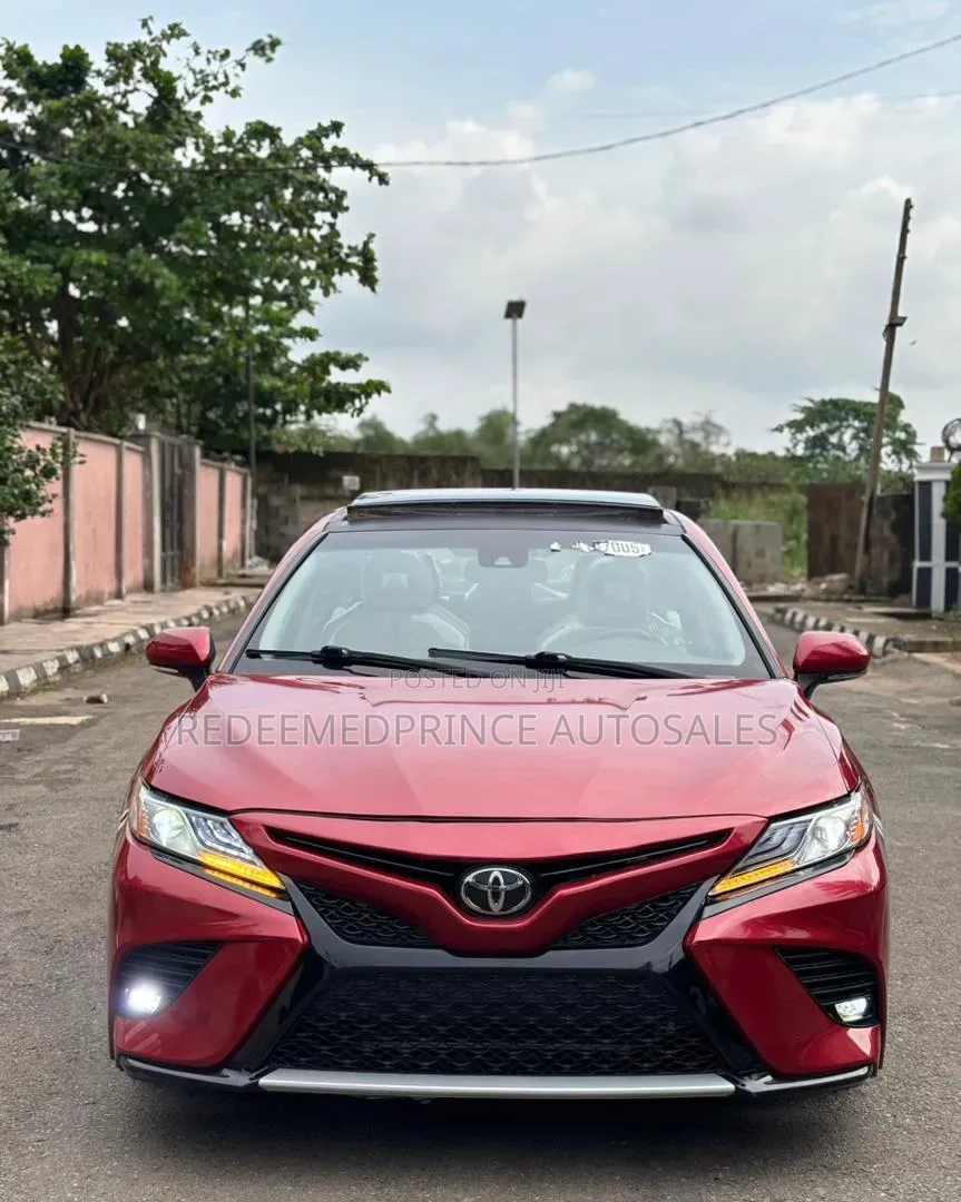 Toyota Camry XSE FWD 2020 Red