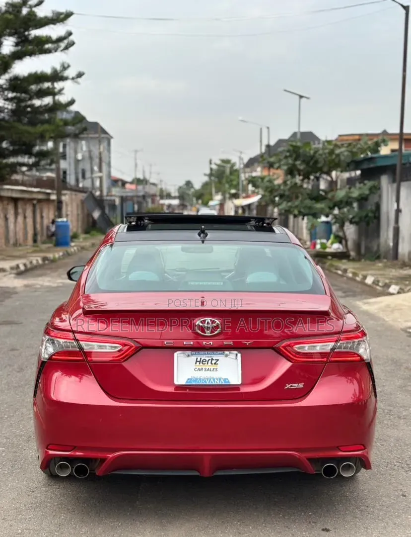 Toyota Camry XSE FWD 2020 Red