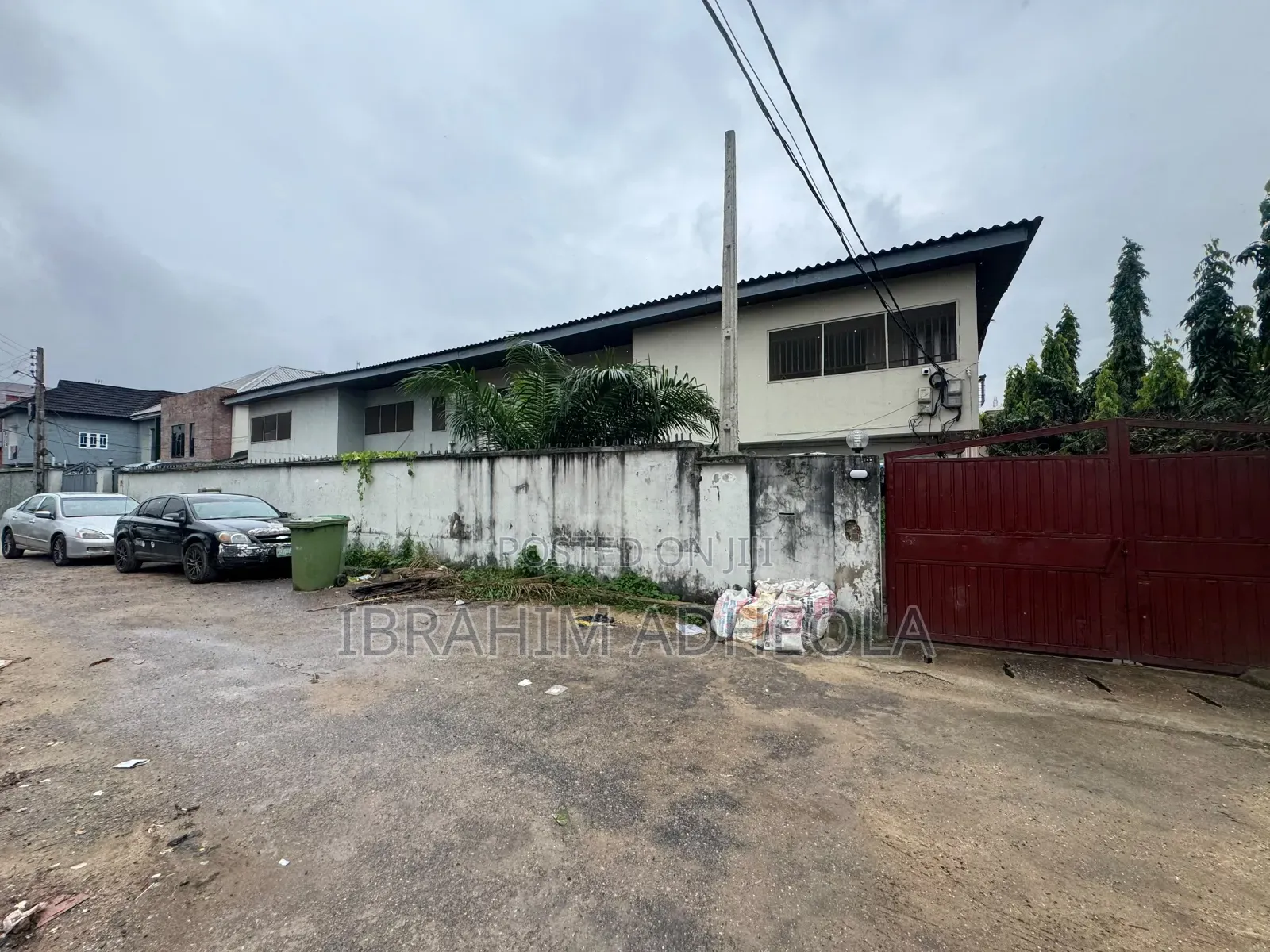 2bdrm Duplex in Ilupeju Industrial Estate for sale