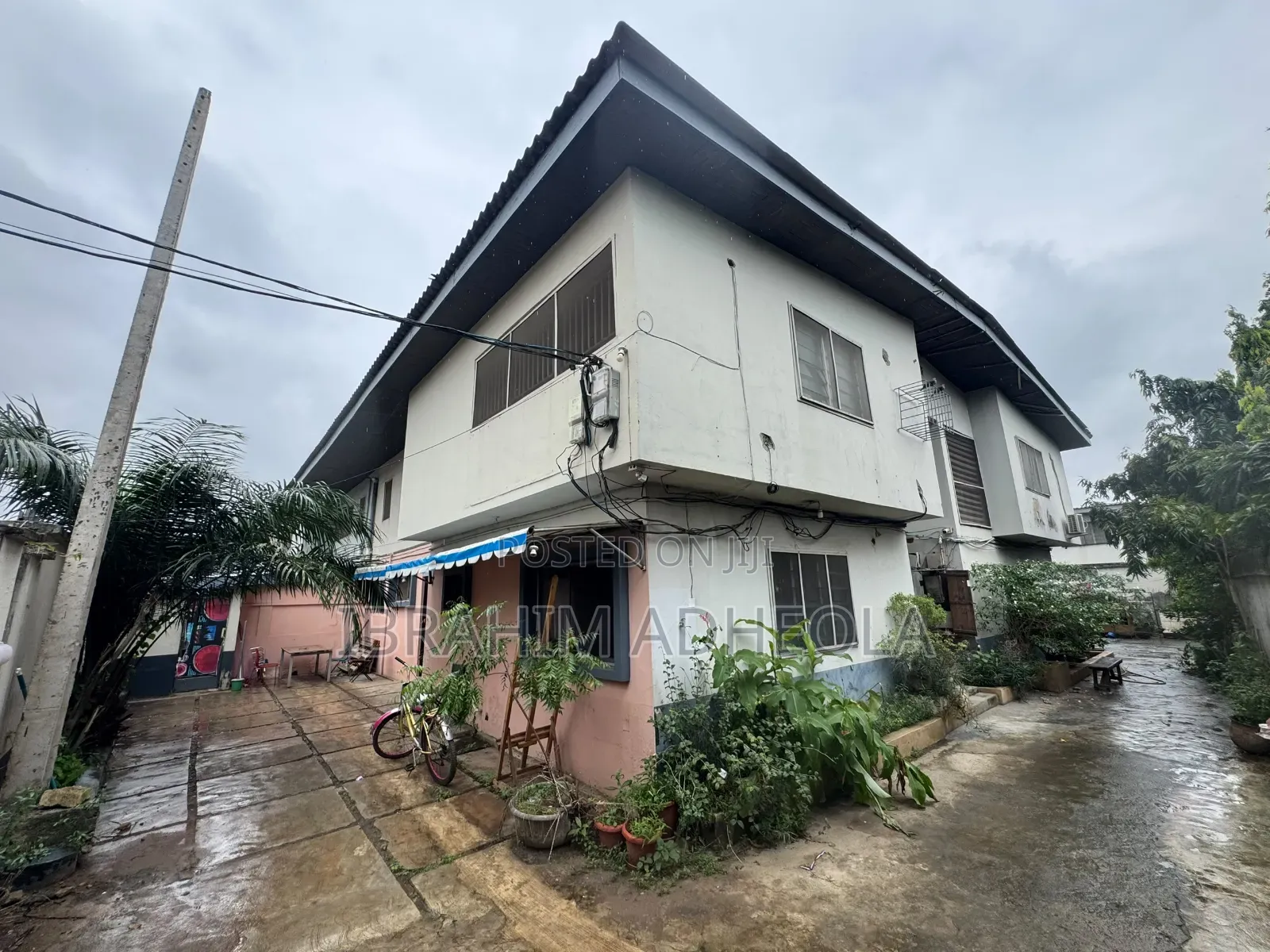 2bdrm Duplex in Ilupeju Industrial Estate for sale