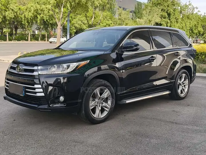 Toyota Highlander 2018 Blue