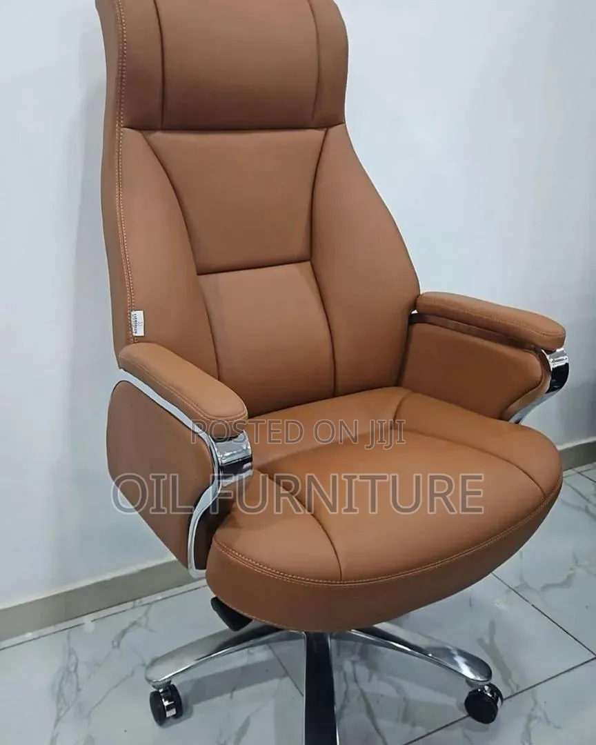 Ergonomic High-Back Brown Executive Office Chair – Heavy Duty Chrome