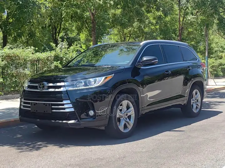 Toyota Highlander 2021 Black