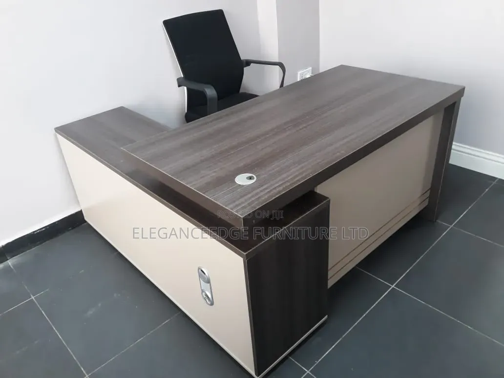 1.4 Meter Office Table With Side Extension for Storage
