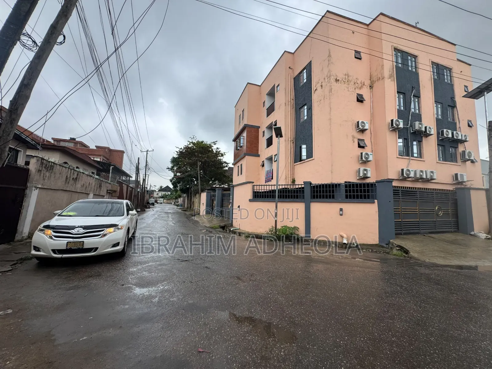 2bdrm Block of Flats in Ilupeju Estate for sale