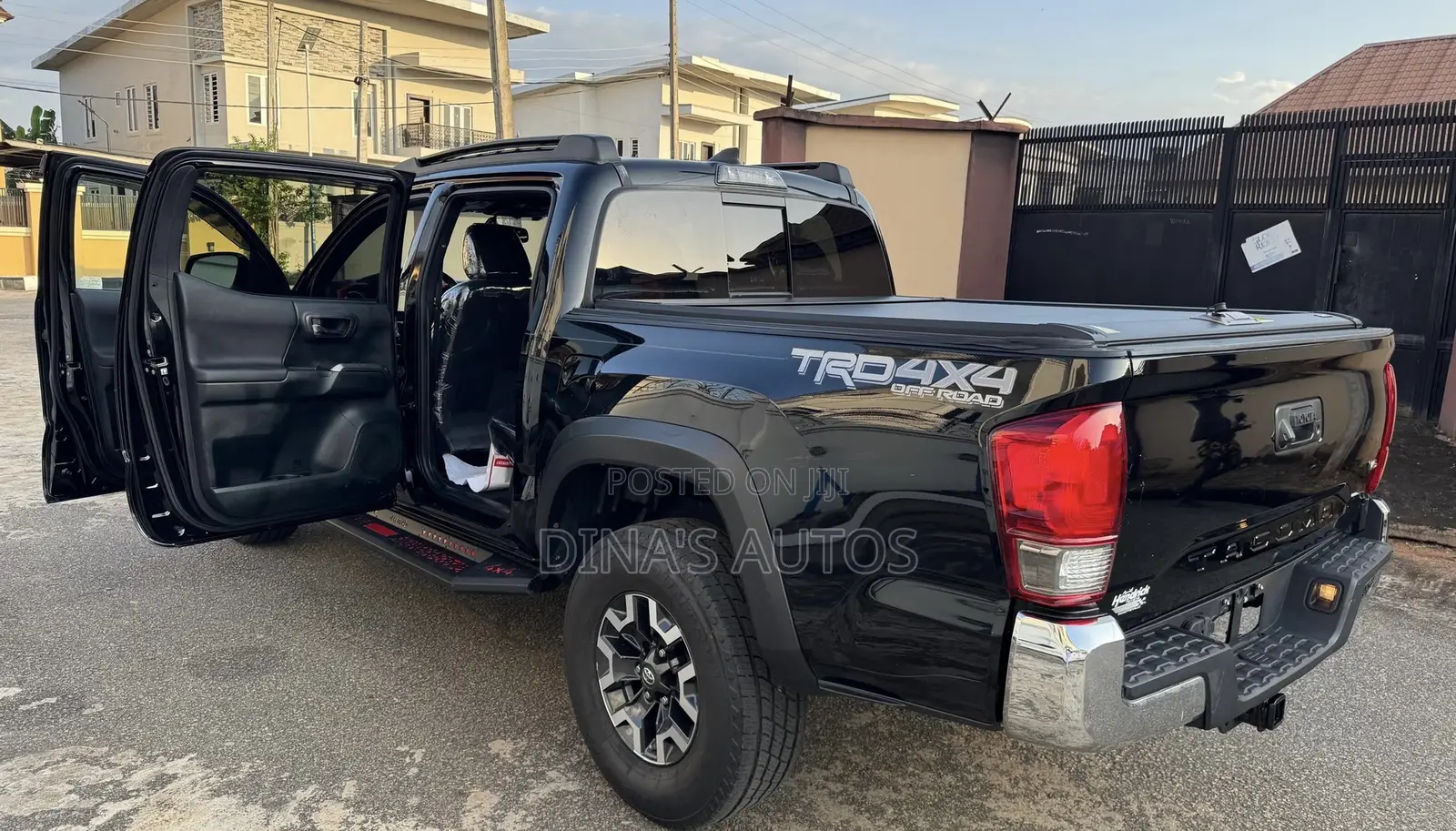 Toyota Tacoma 2017 Black