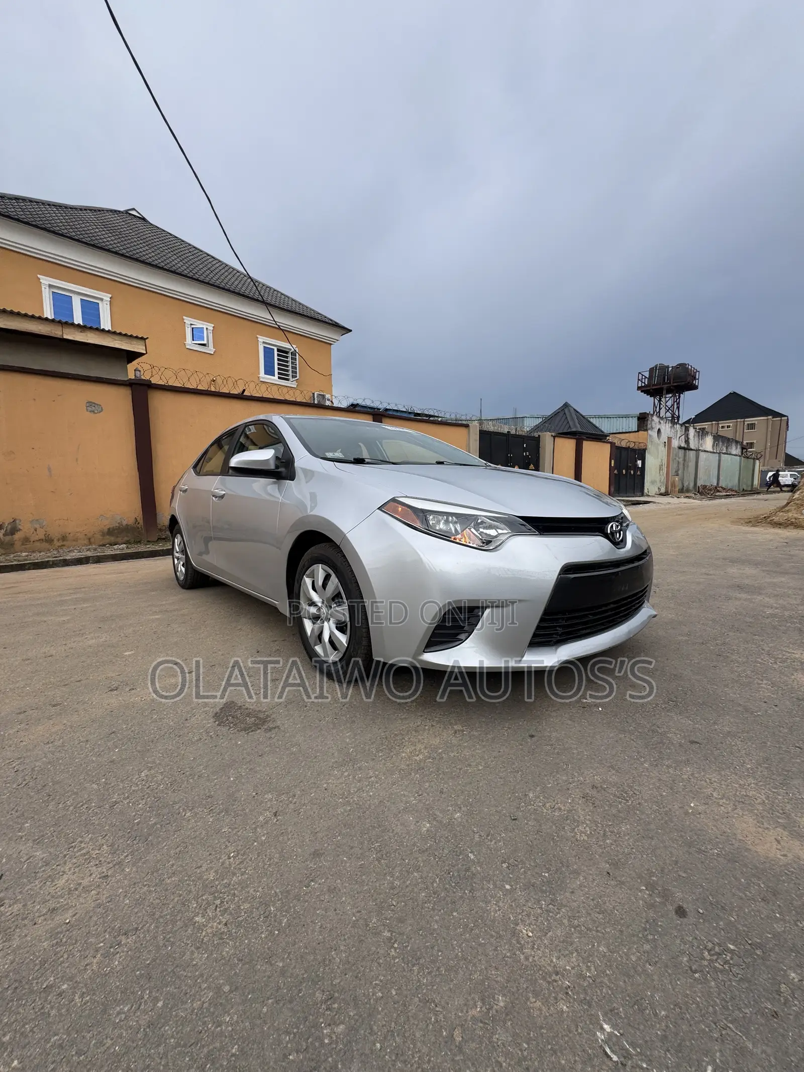 Toyota Corolla LE Eco 4dr Sedan (1.8L 4cyl CVT) 2014 Silver