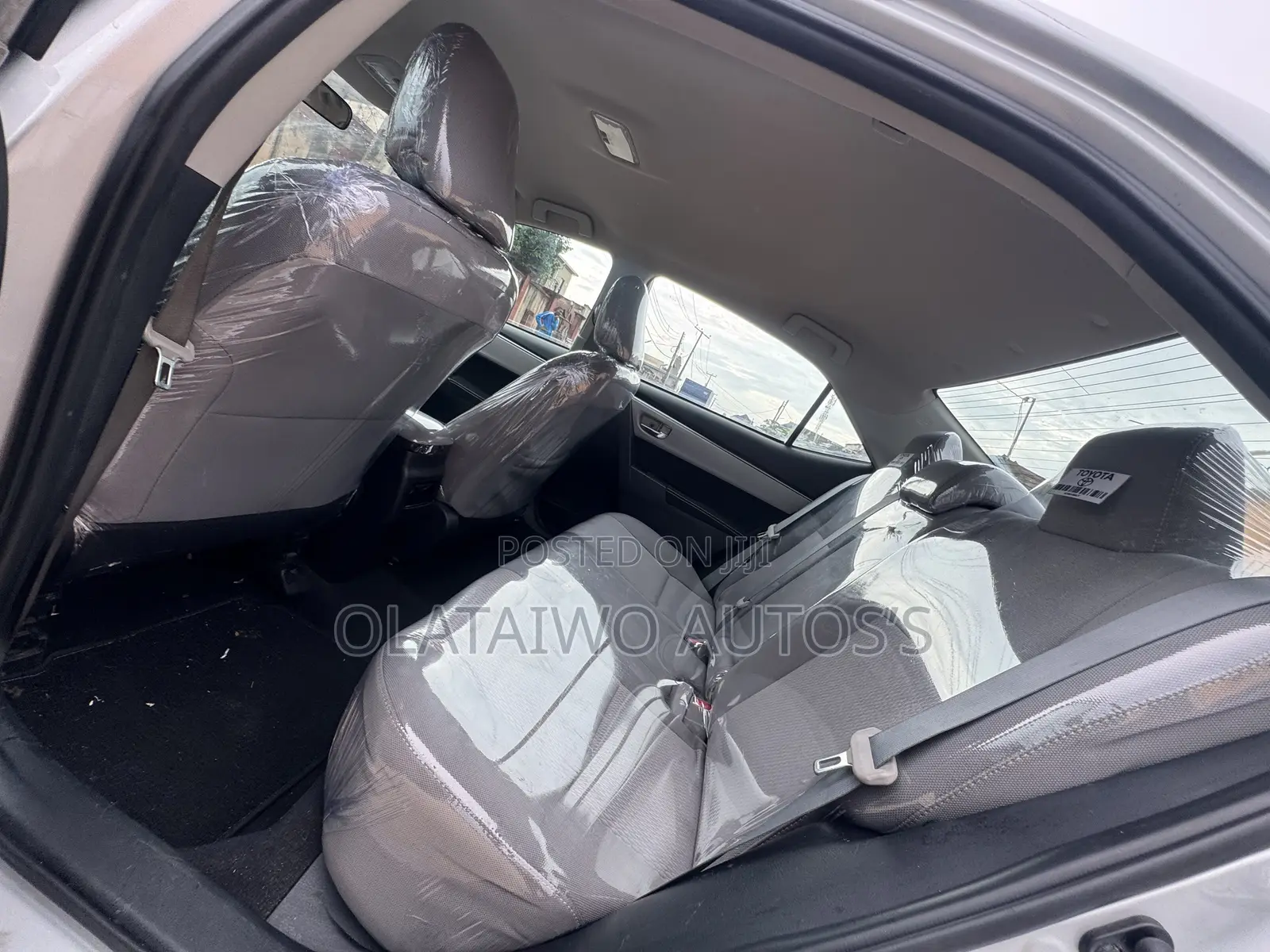 Toyota Corolla LE Eco 4dr Sedan (1.8L 4cyl CVT) 2014 Silver