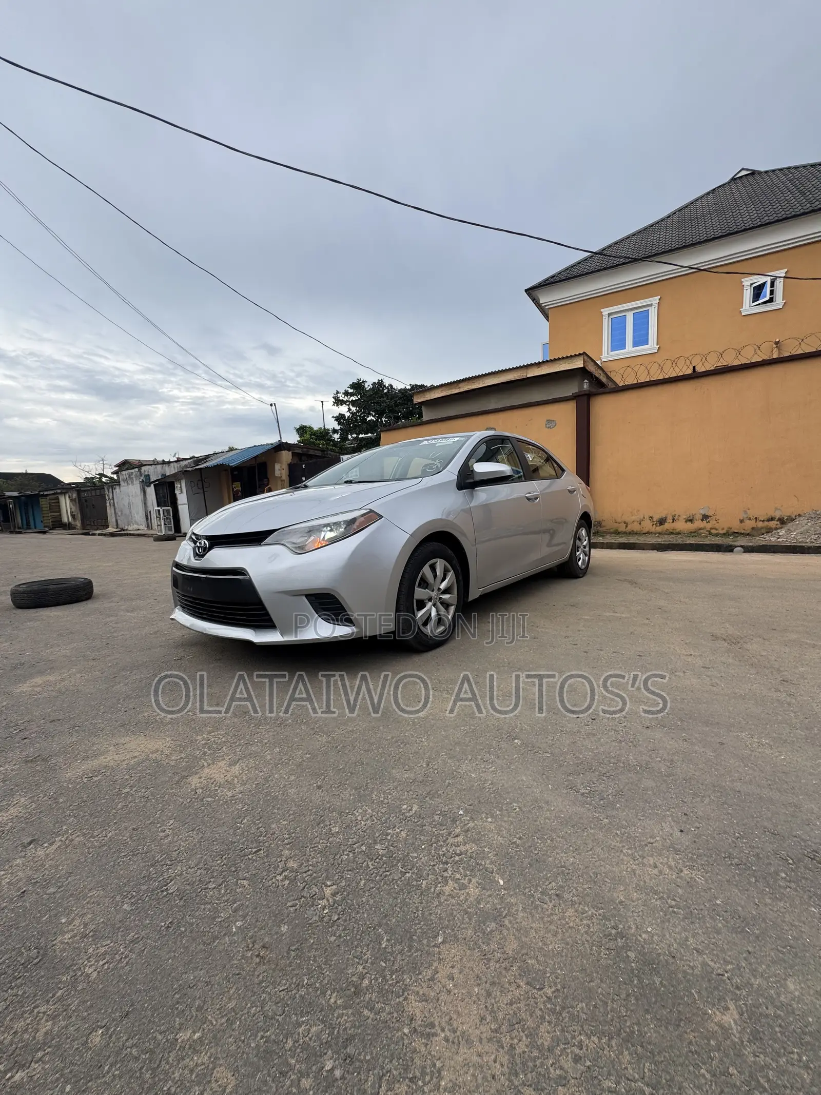 Toyota Corolla LE Eco 4dr Sedan (1.8L 4cyl CVT) 2014 Silver