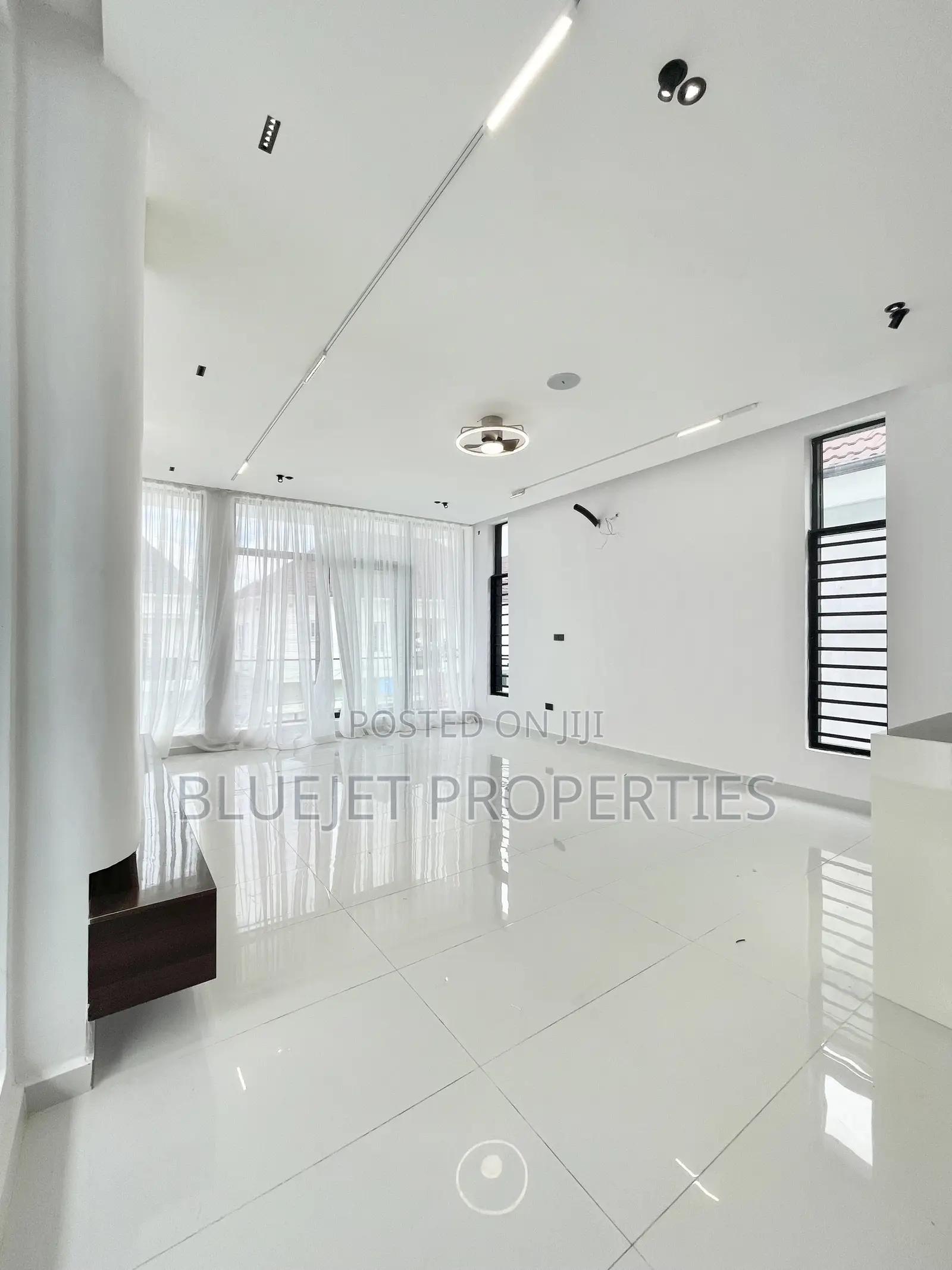 Furnished 5bdrm Duplex in Lekki, VGC / Ajah for sale