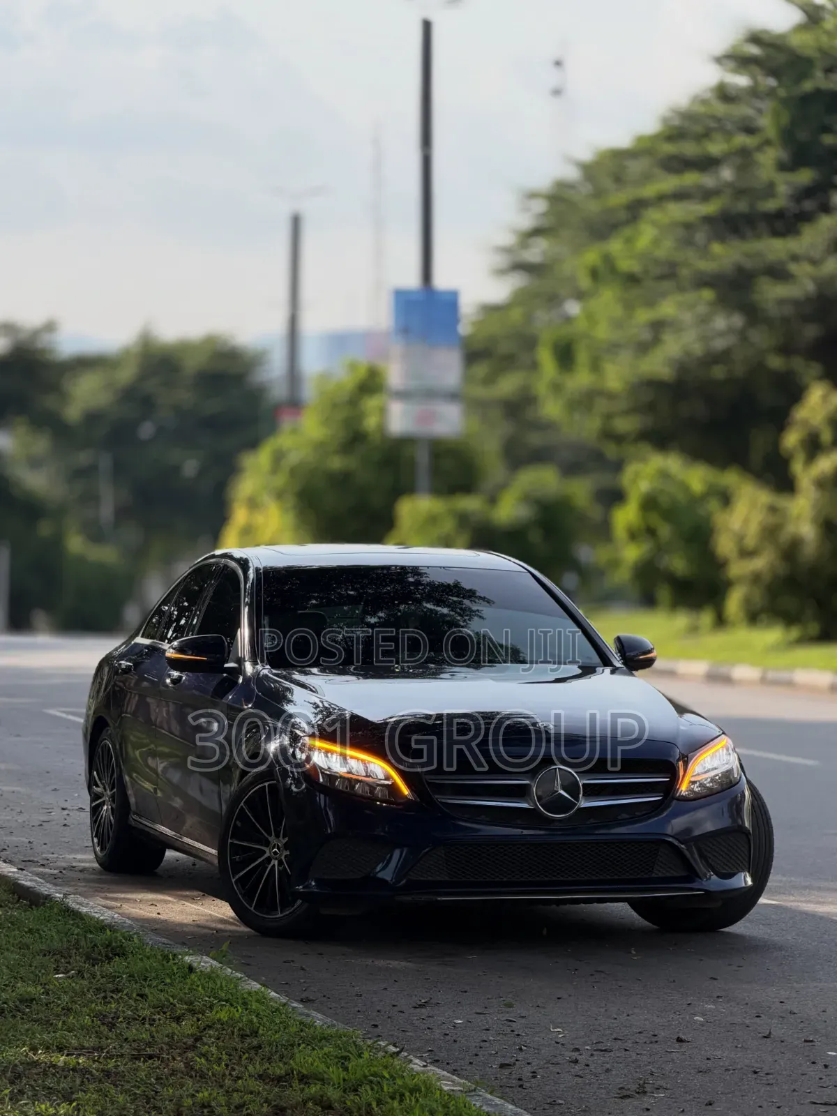 Mercedes-Benz C300 2019 Black