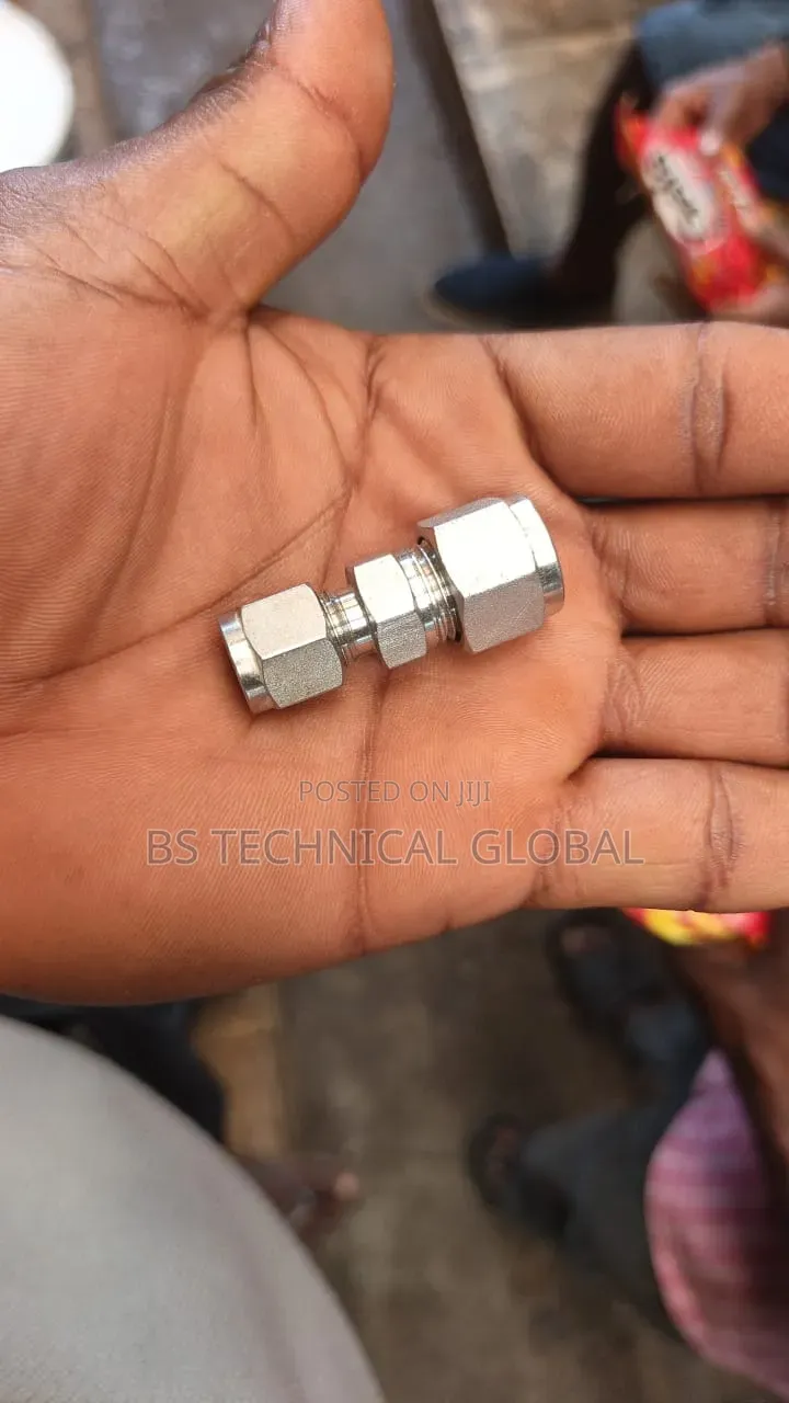 1/8" OD X 1/4" OD Connector