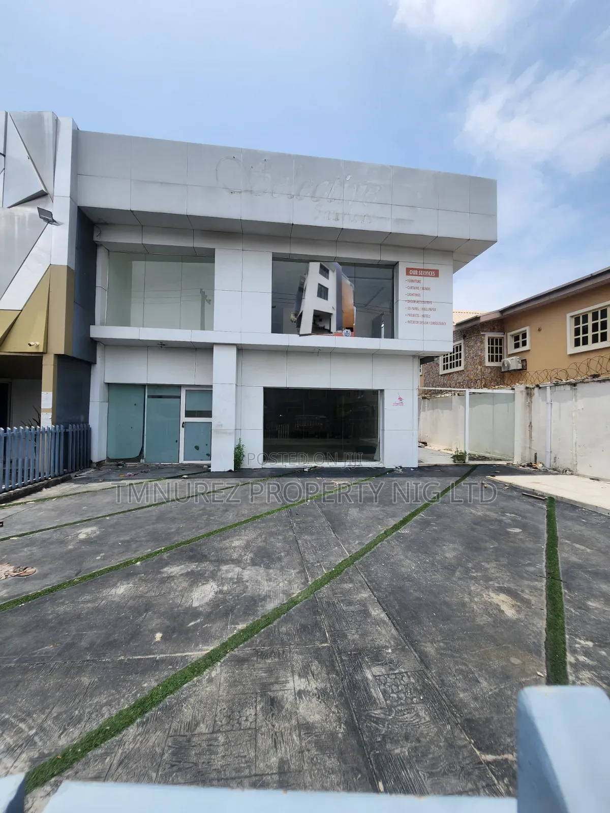 6BEDROOM DUPLEX Comercial Use Fir Rent in a Very Good Place at Lekkki