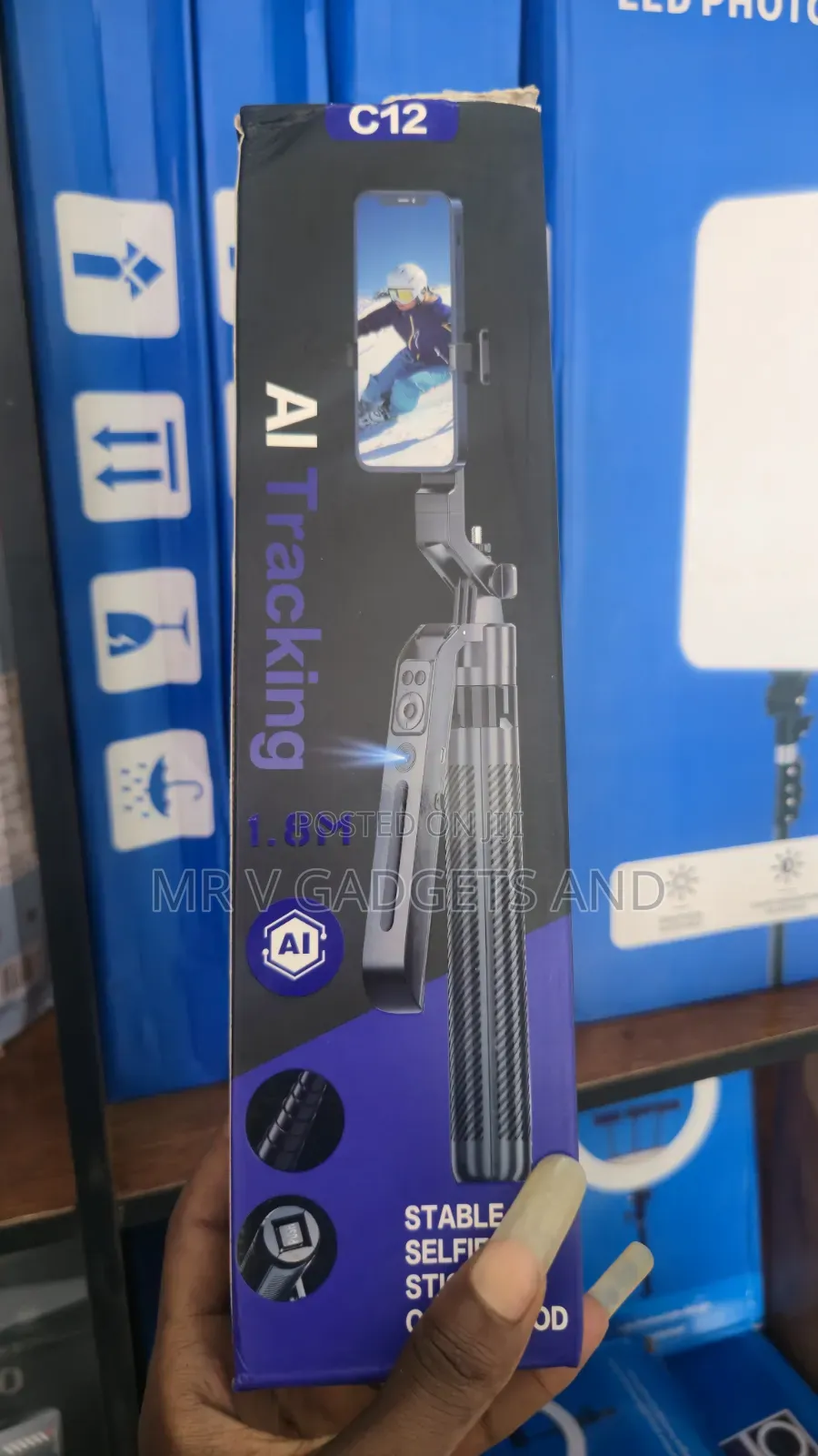 C12 AI Tracking Selfie Stick