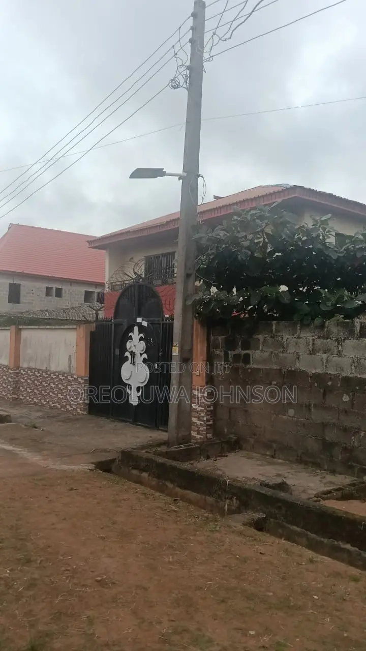 5bdrm Duplex in Gloryland Estate, Iseri Olofin for sale