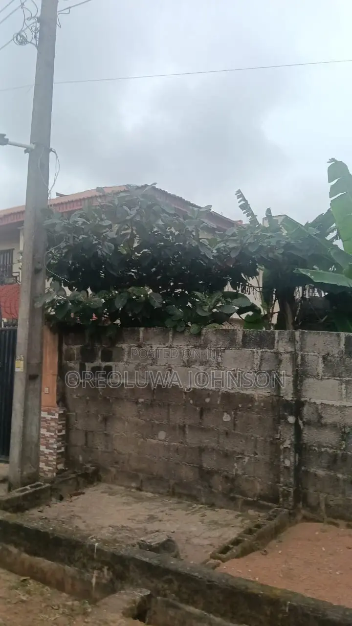 5bdrm Duplex in Gloryland Estate, Iseri Olofin for sale