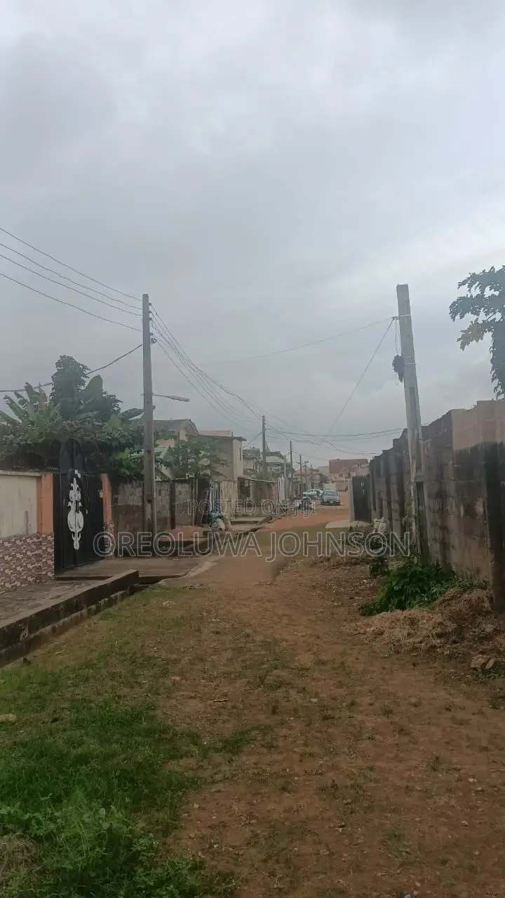 5bdrm Duplex in Gloryland Estate, Iseri Olofin for sale