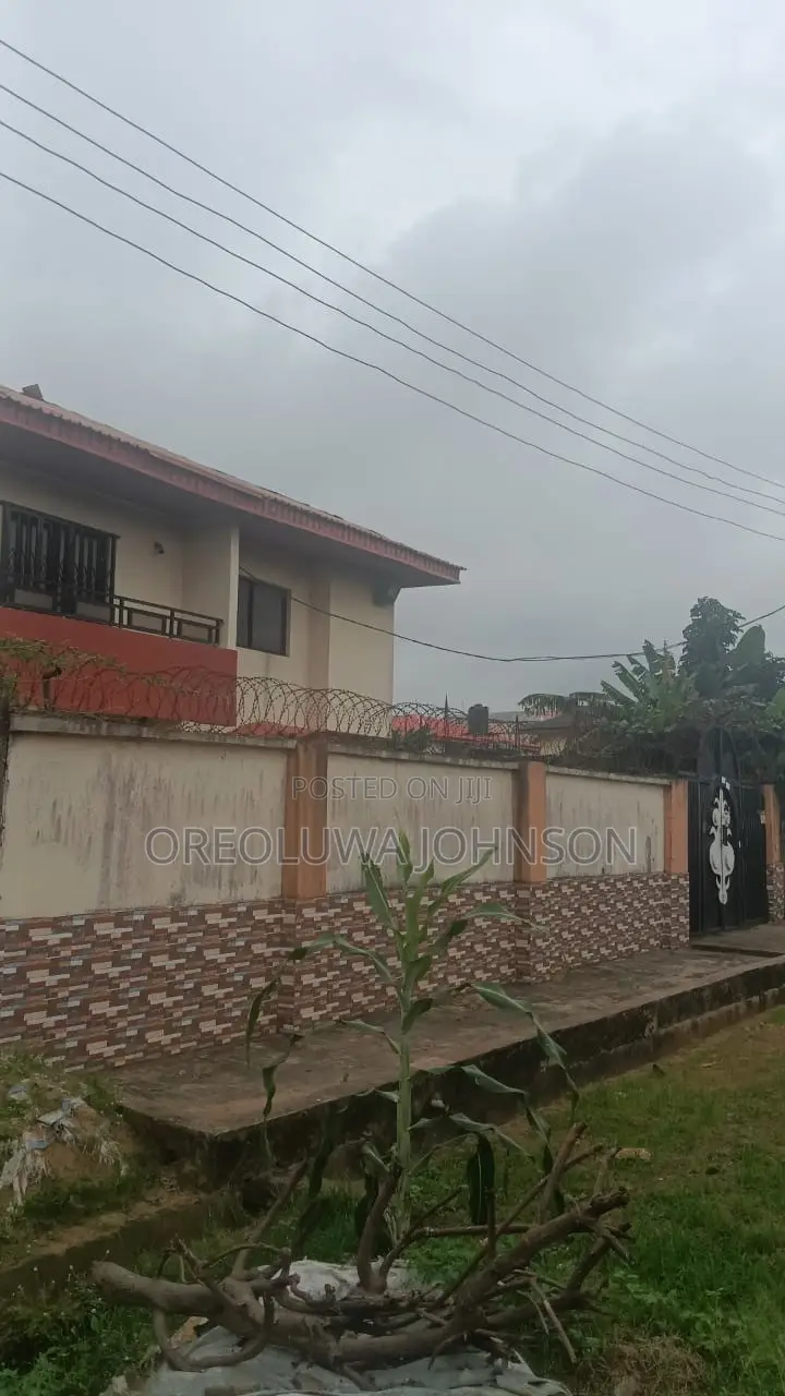 5bdrm Duplex in Gloryland Estate, Iseri Olofin for sale