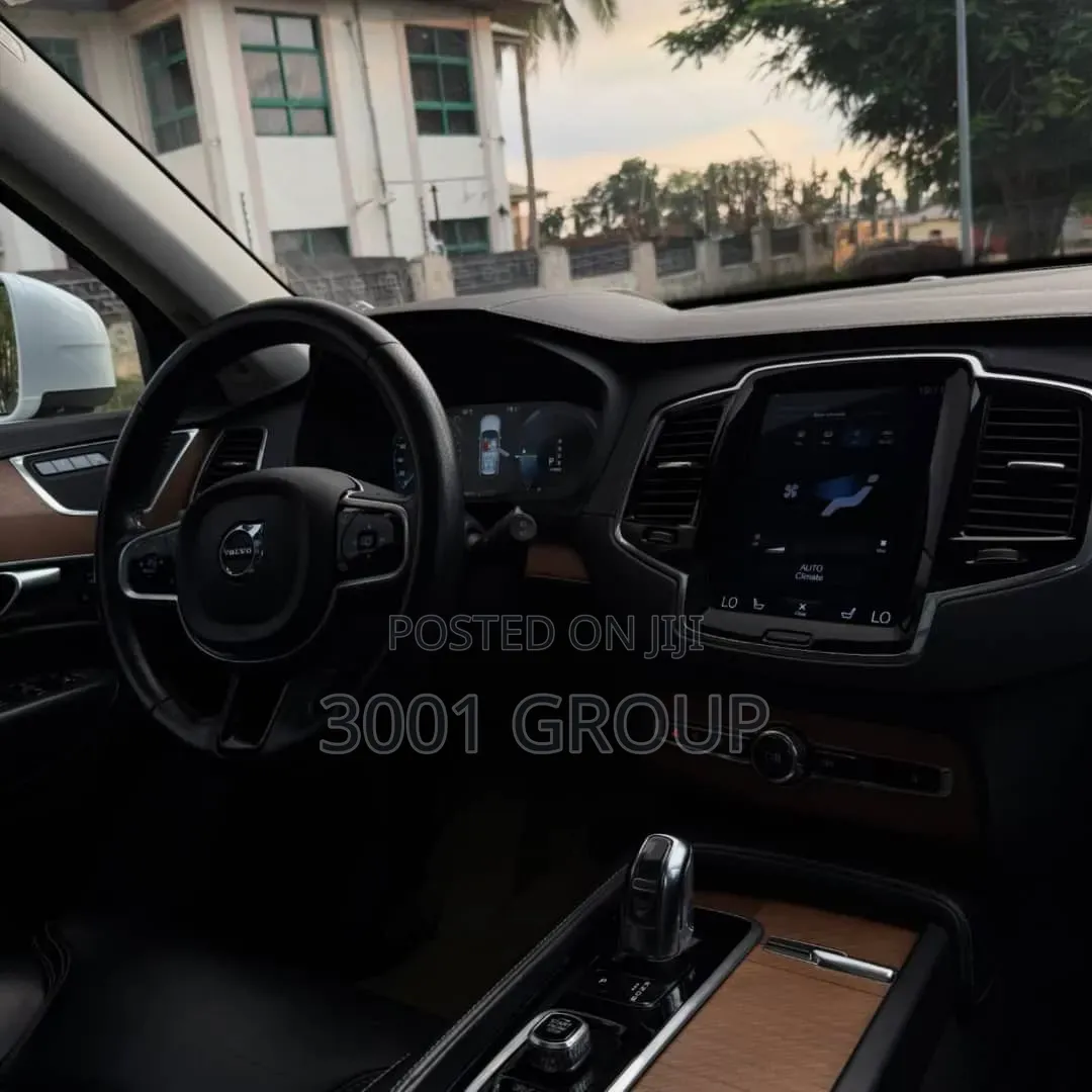 Volvo XC90 2020 White
