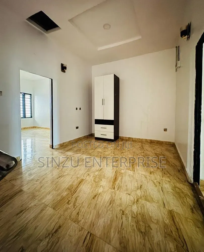 1bdrm Shared Apartment in Lcc, Chevron for rent