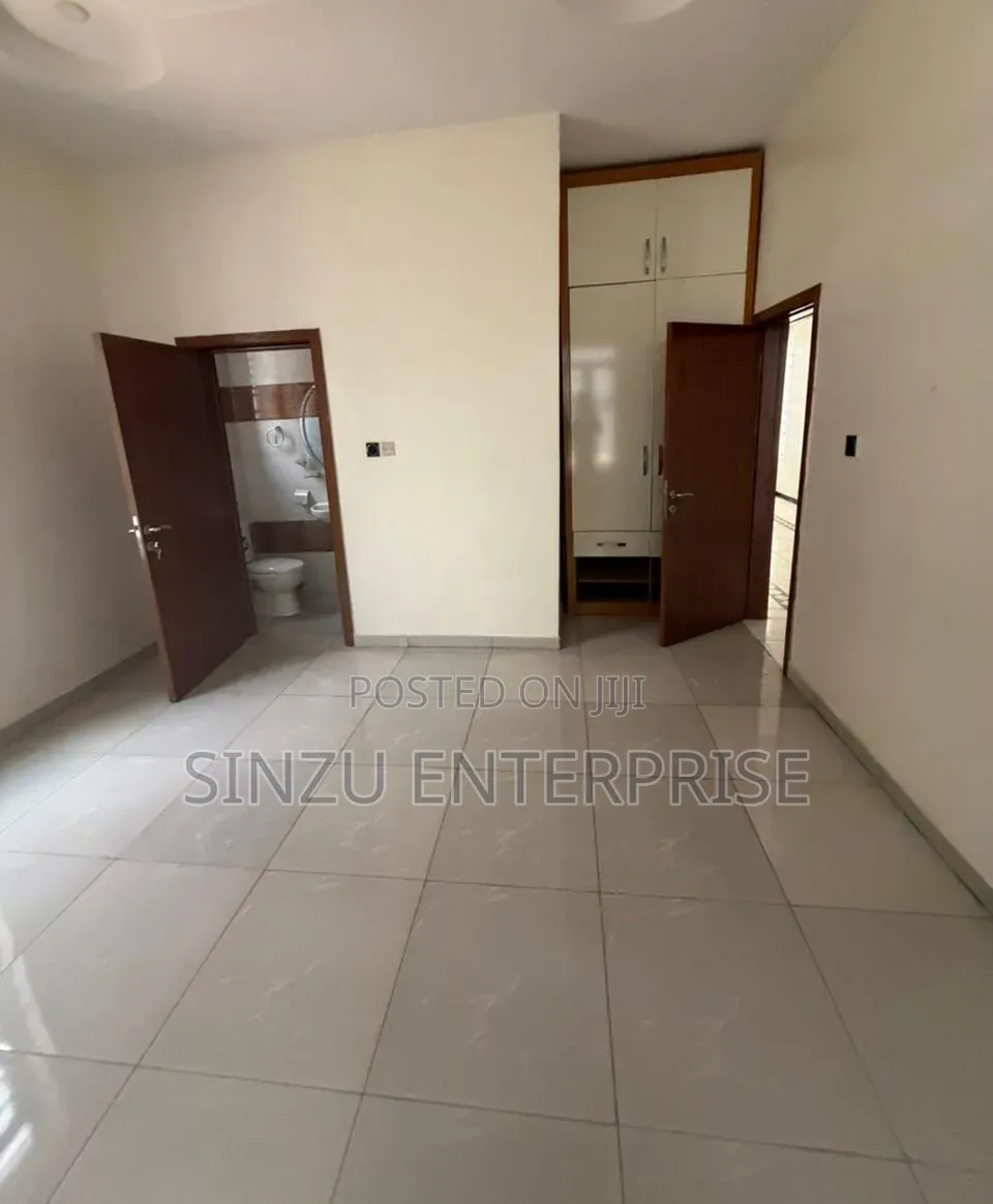 1bdrm Shared Apartment in Lcc, Chevron for rent