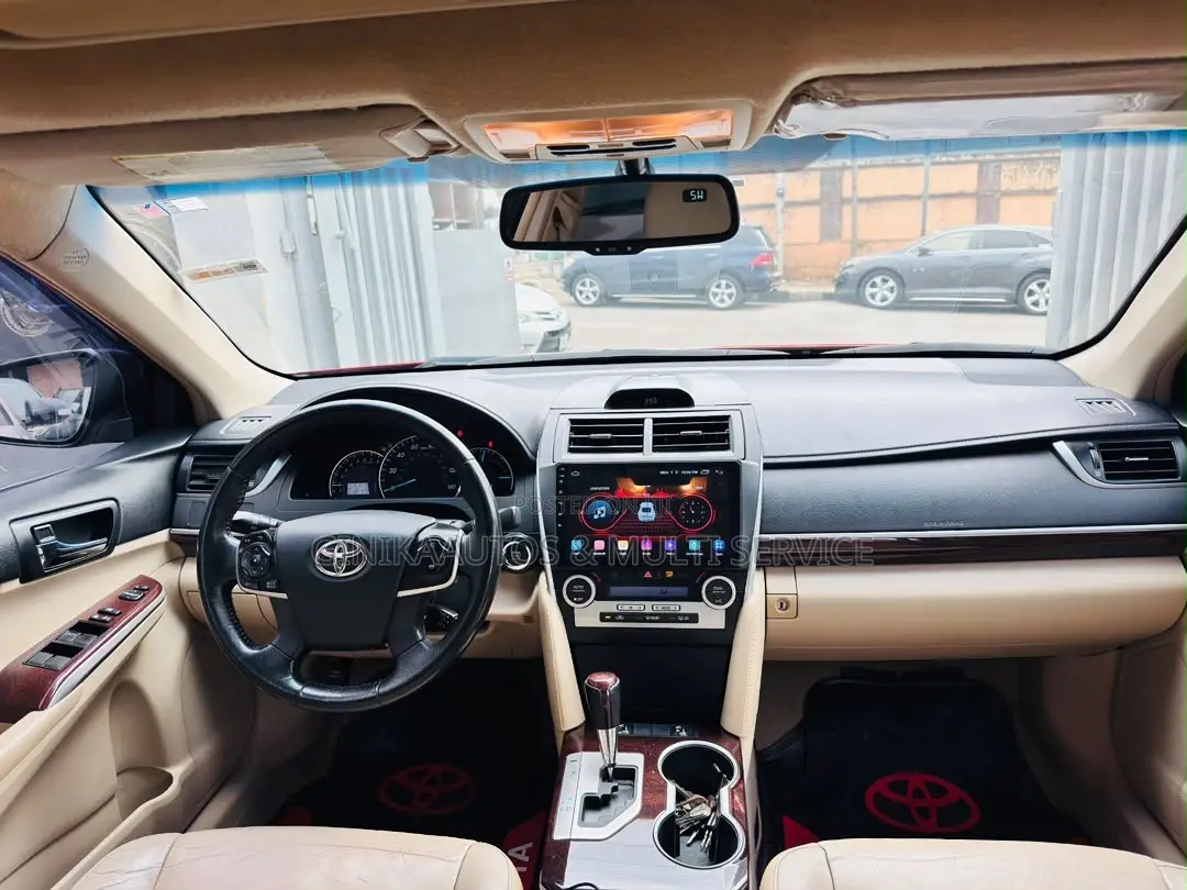 Toyota Camry XLE V6 4dr Sedan (3.5L 6cyl 6A) 2013 Red