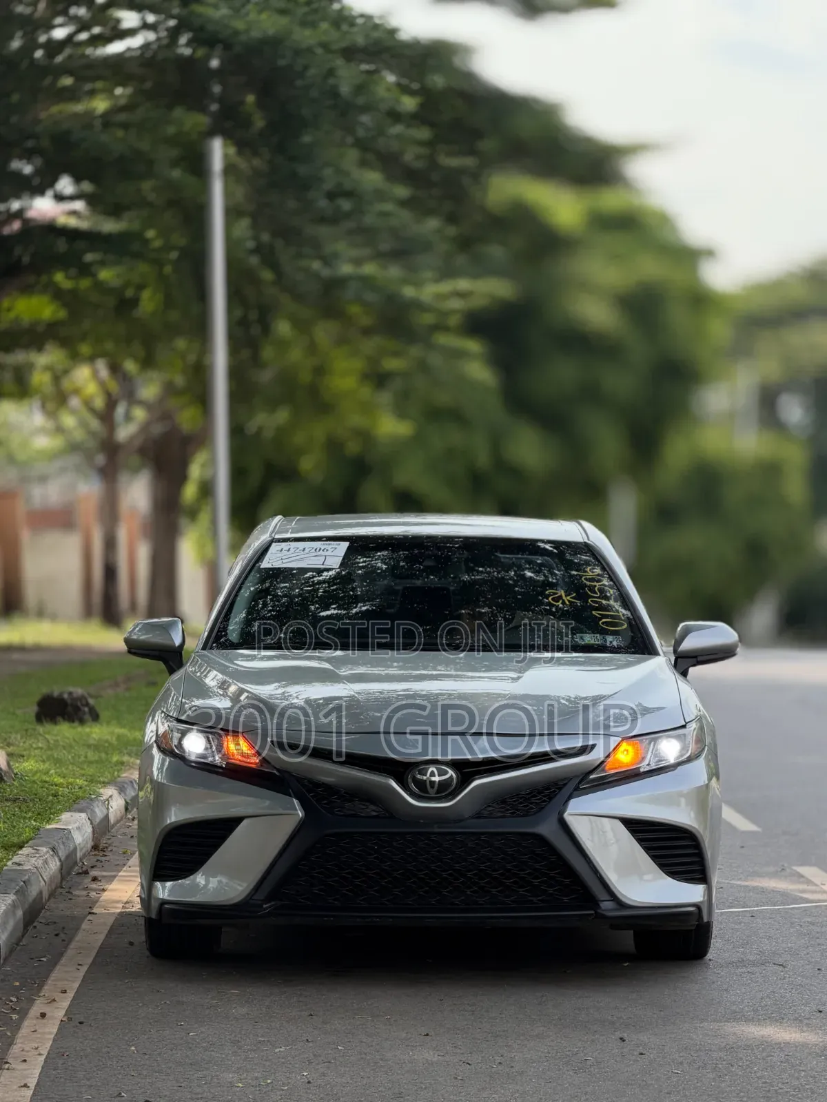 Toyota Camry 2018 Silver
