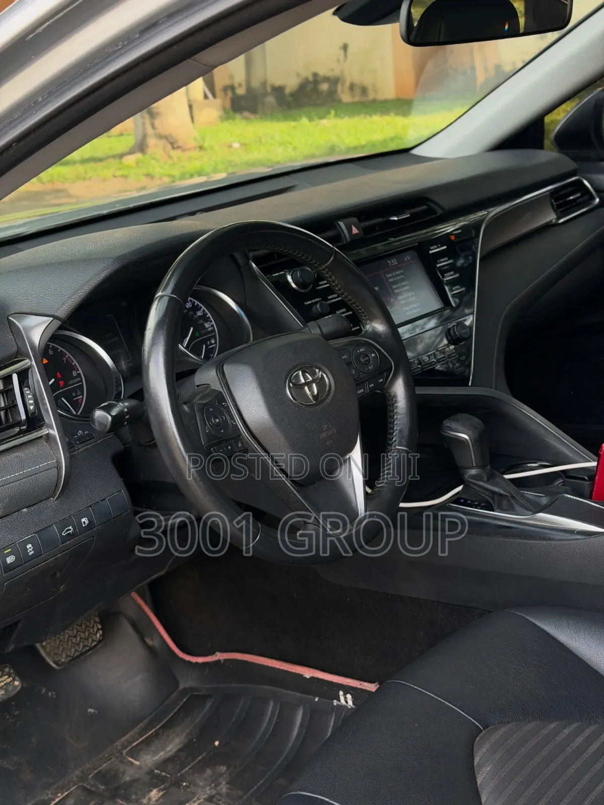 Toyota Camry 2018 Silver