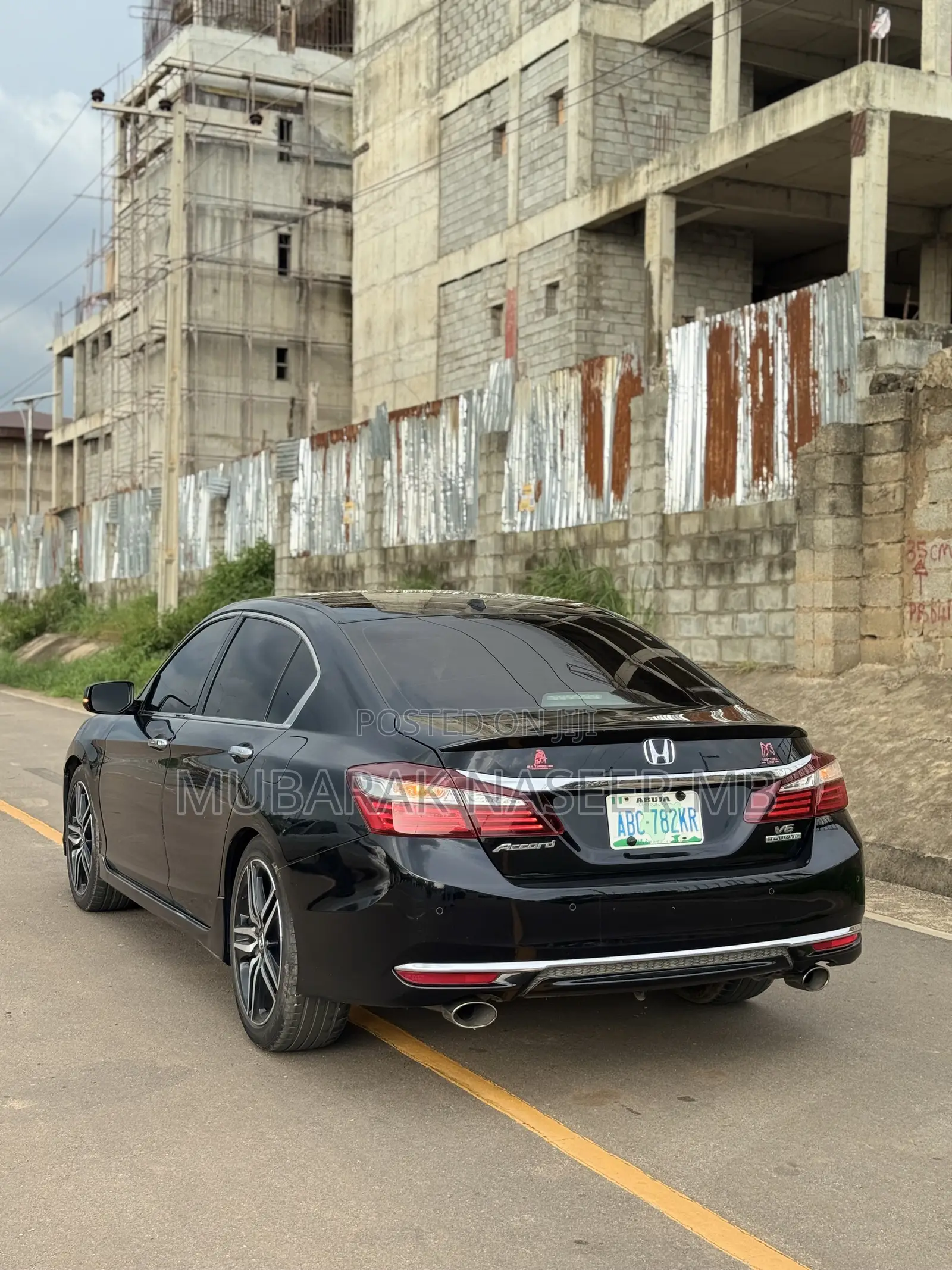 Honda Accord Touring V6 4dr Sedan FWD (3.5L 6cyl 6A) 2017 Black
