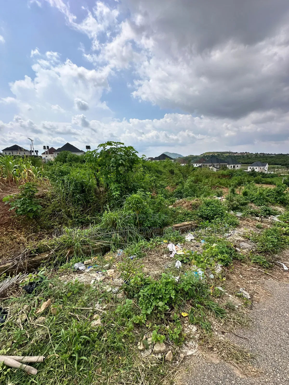 700sqm of Land for Fully Detached Duplex With Bq