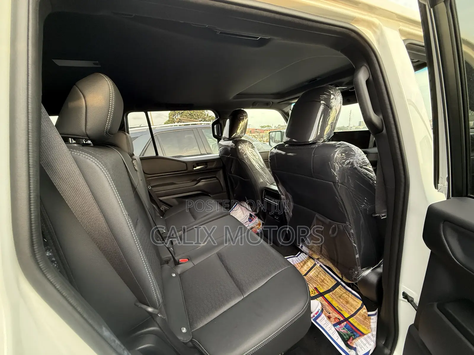 Toyota Land Cruiser 2025 White