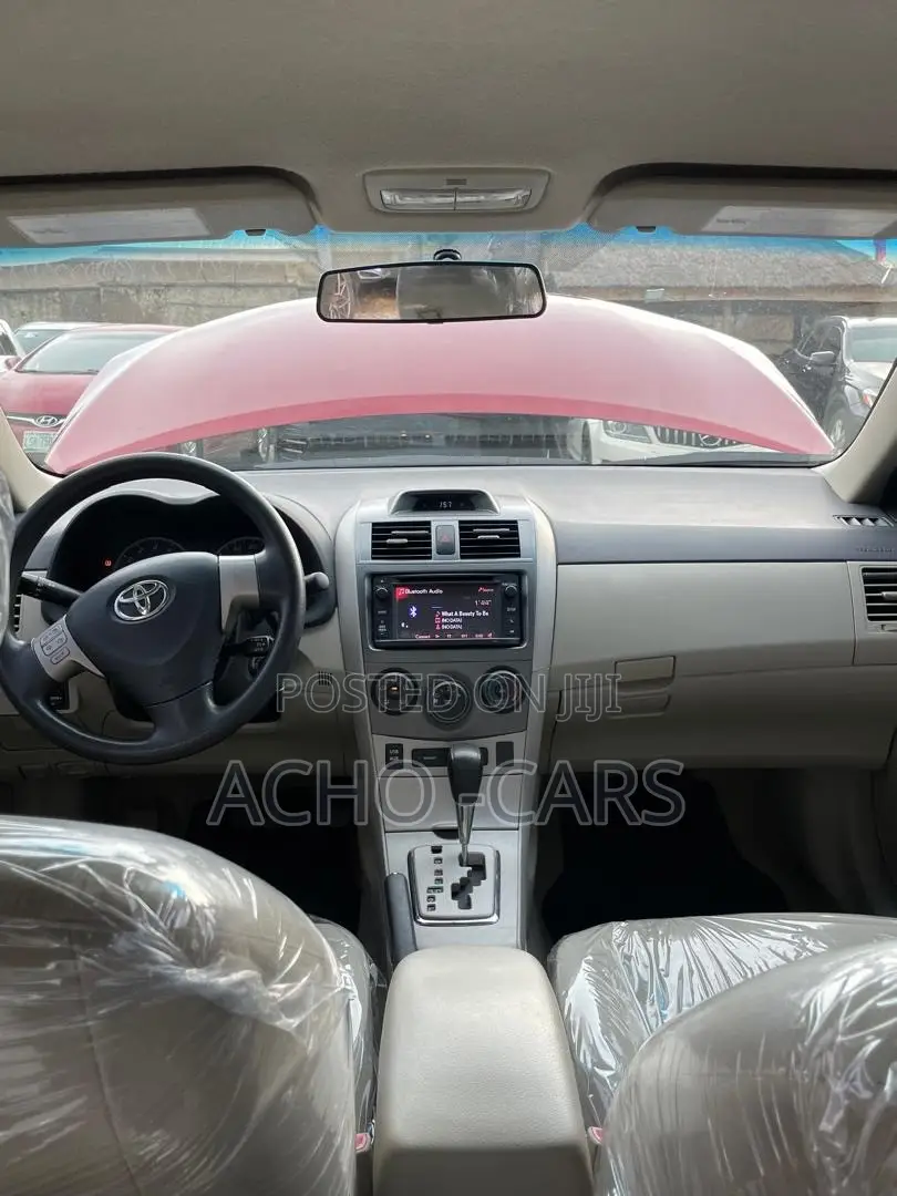 Toyota Corolla 2013 Red