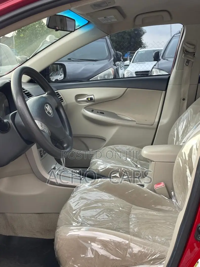 Toyota Corolla 2013 Red