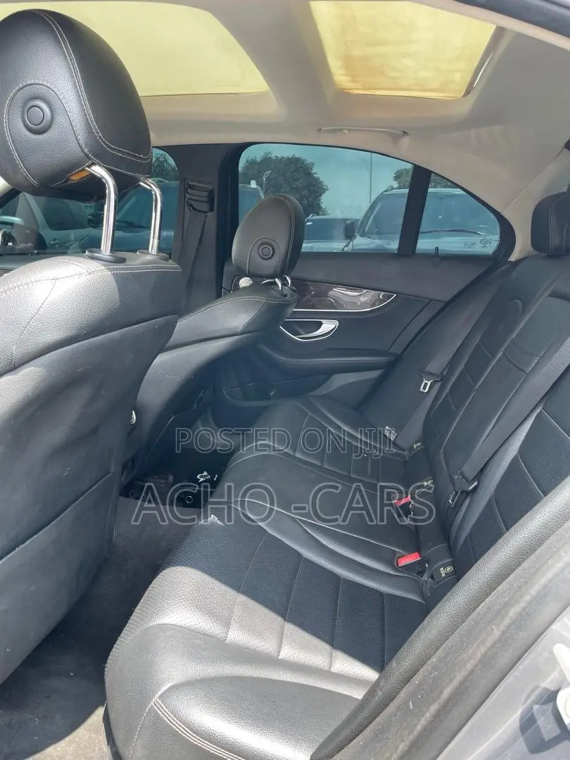 Mercedes-Benz C300 2016 Gray