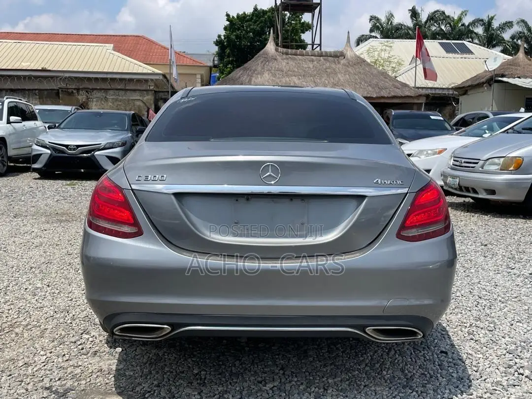 Mercedes-Benz C300 2016 Gray