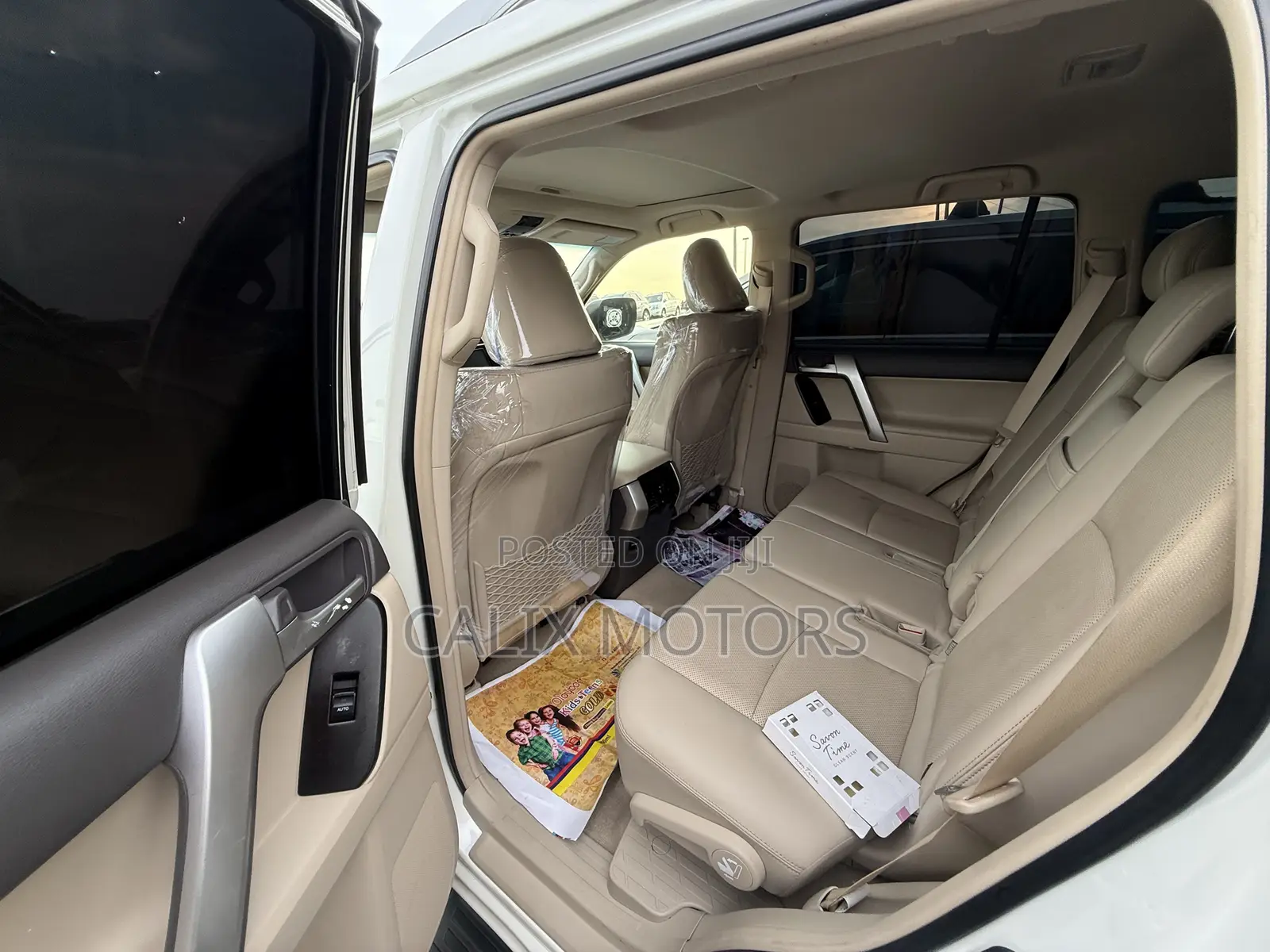 Toyota Land Cruiser Prado 2023 White