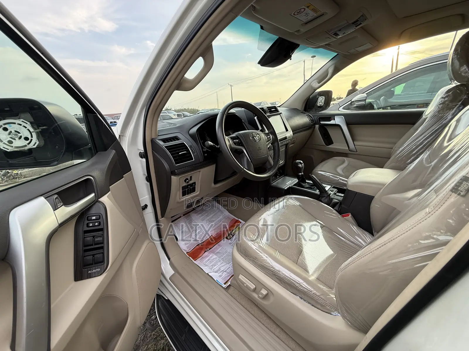 Toyota Land Cruiser Prado 2023 White