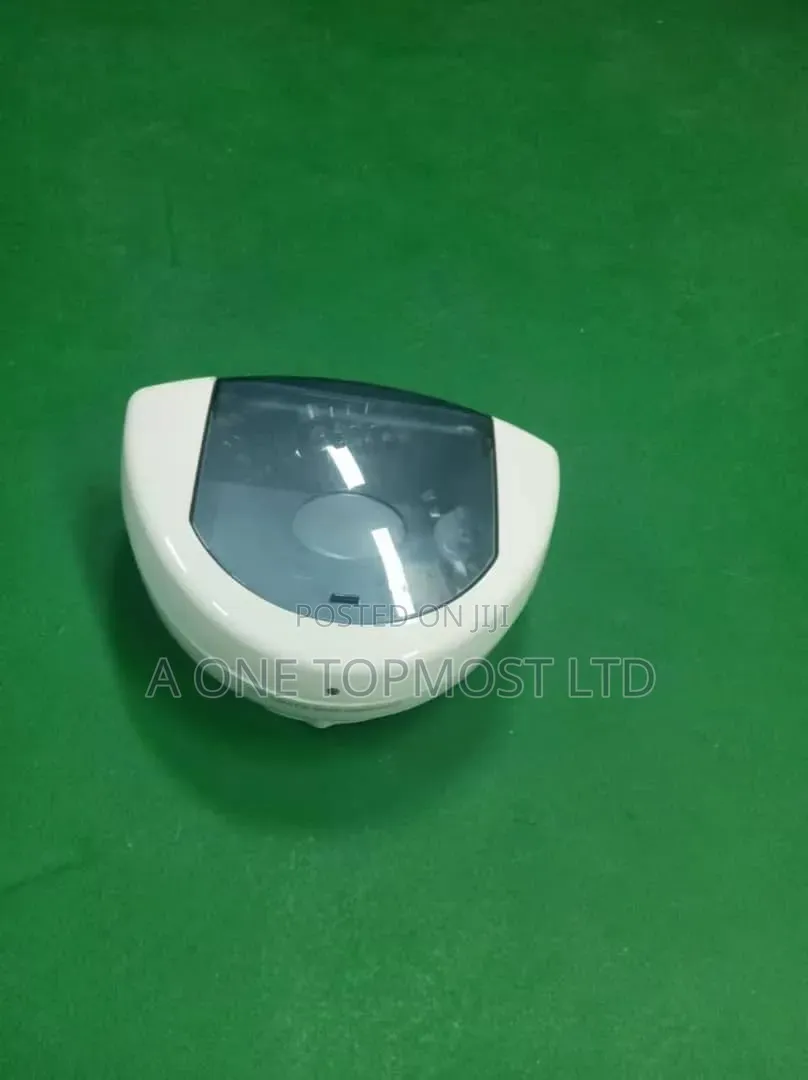 Black Liquid Dispenser Automatic (700ml)