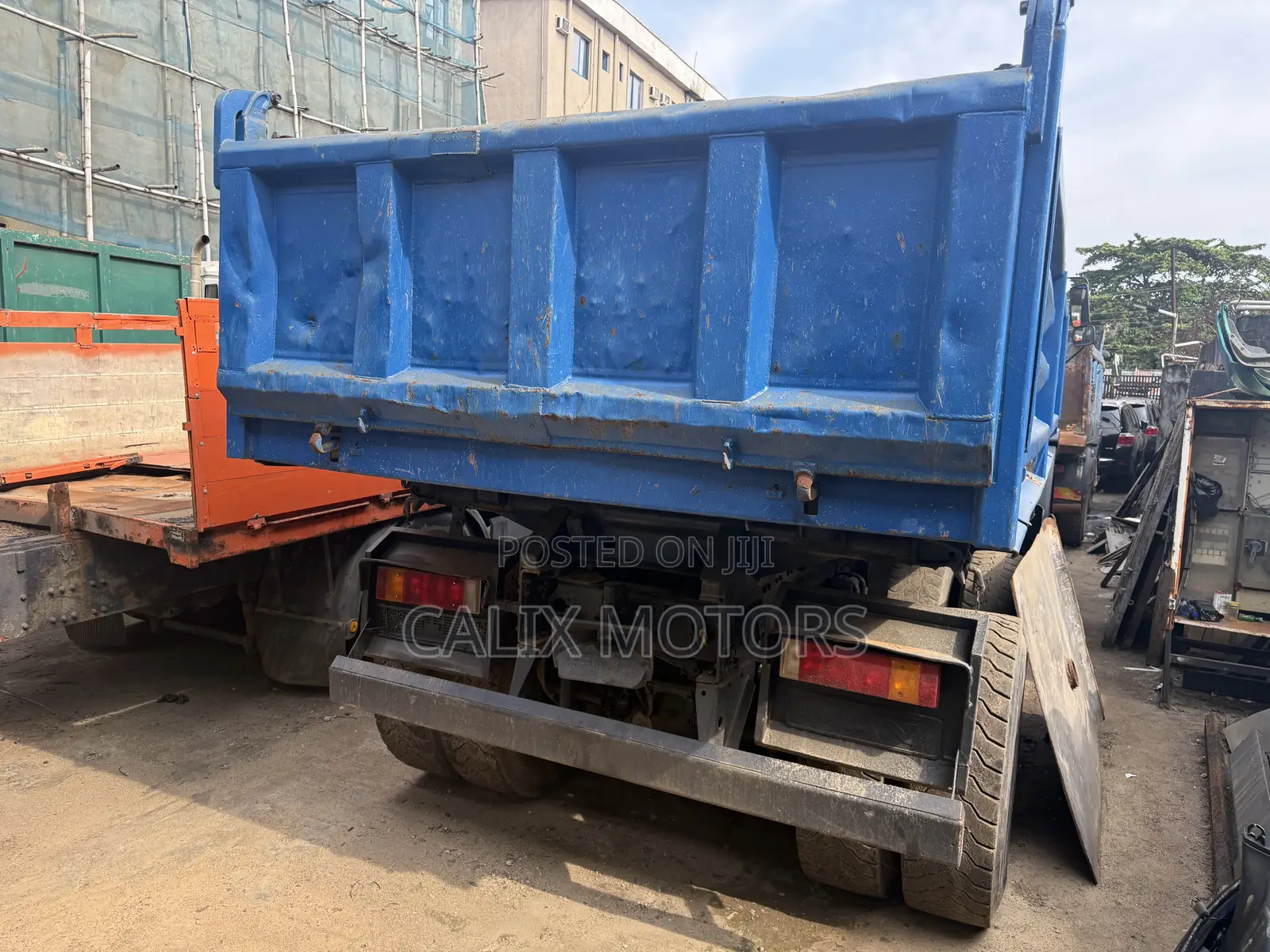 Foreign Used Man-Diesel 10 Tyres Dump Truck.