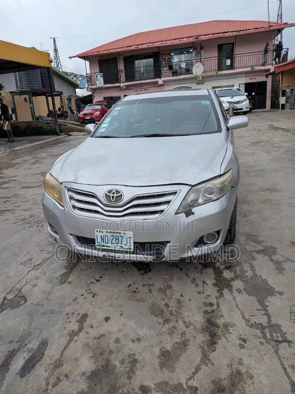 Toyota Camry 2010 Silver