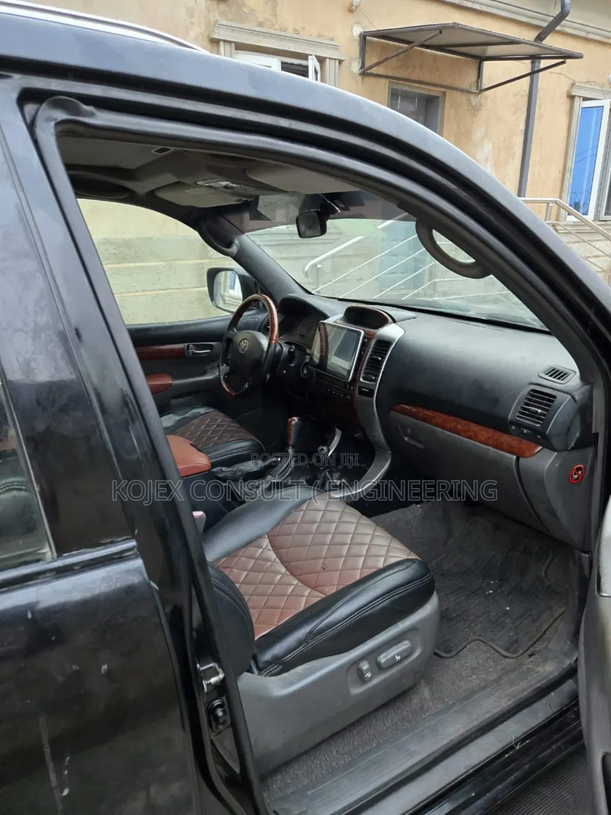 Toyota Land Cruiser Prado 2010 Black